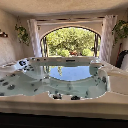 Les Coustelines Piscine Privee Et Jacuzzi Apartment