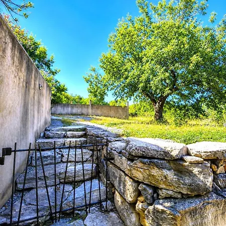 Les Coustelines Piscine Privee Et Jacuzzi